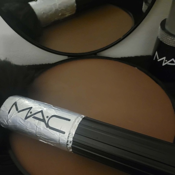 TOP 10 BEST Mac Makeup Artist in Los Angeles, CA - Updated  Hand made MAC makeup props****PICK UP ONLY LOS ANGELES AREA***